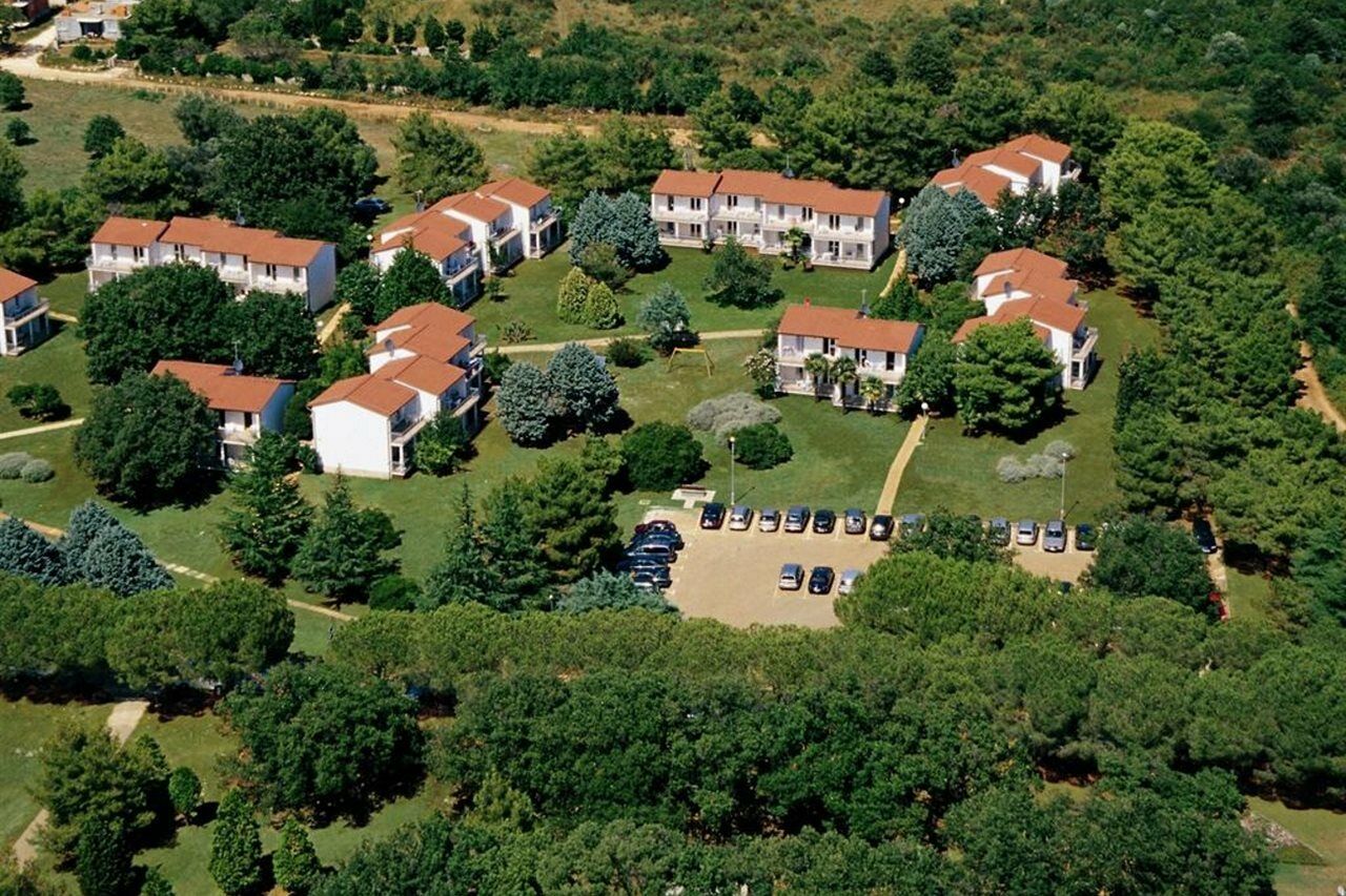 Ai Pini Medulin Resort Exterior photo